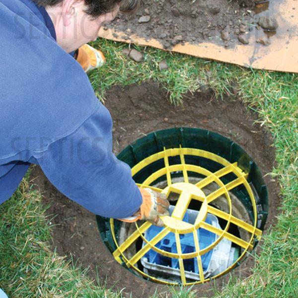Polylok 20" Septic Tank Riser Safety Screen - Part Number 3009-SS